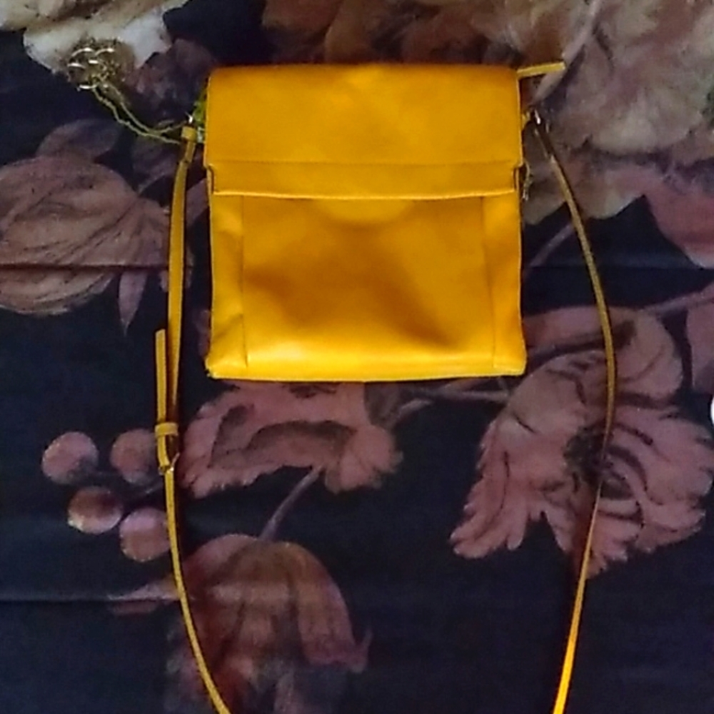 Yellow Leather Vinnce Camuto messenger bag